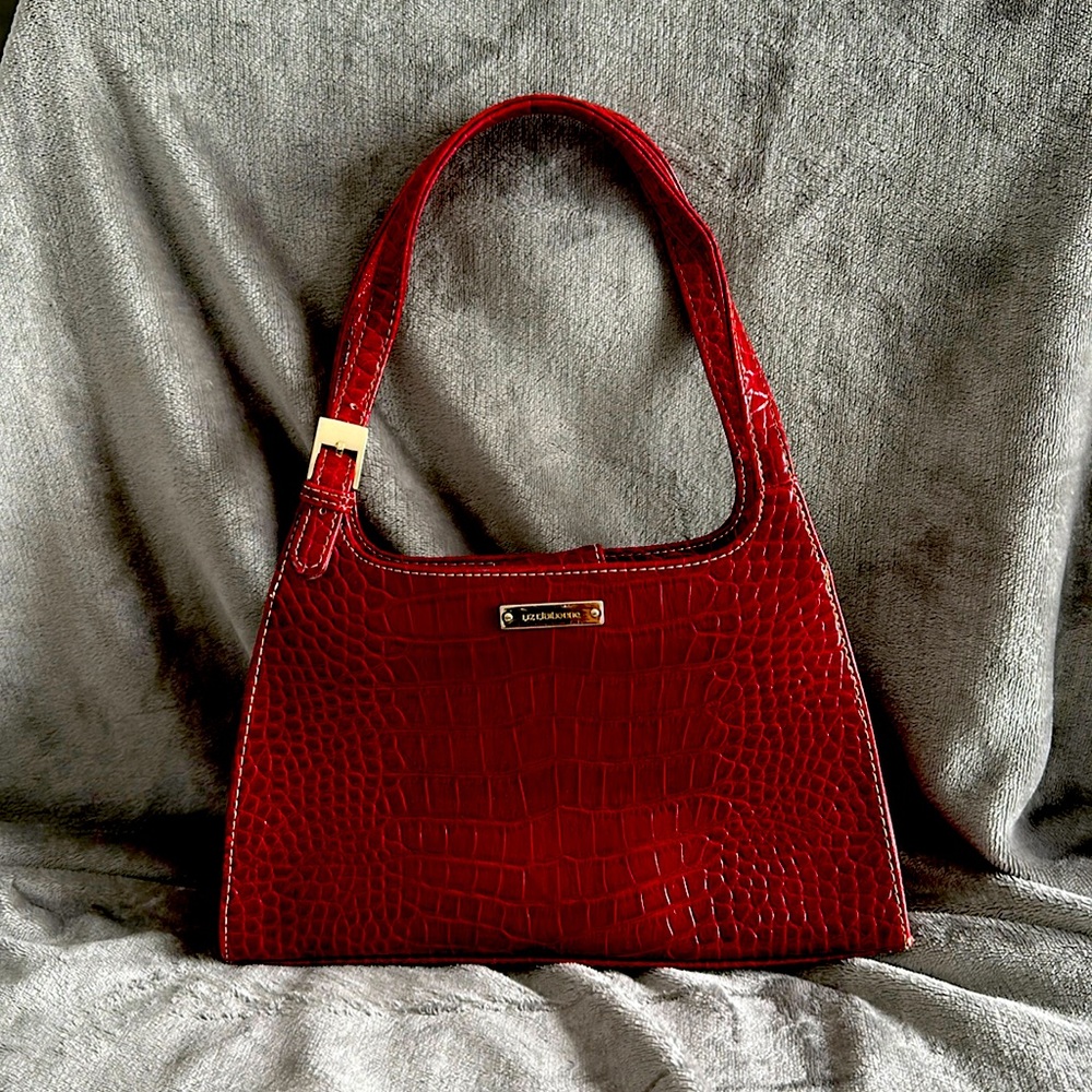 Liz Claiborne rad faux alligator/crocodile leather purse